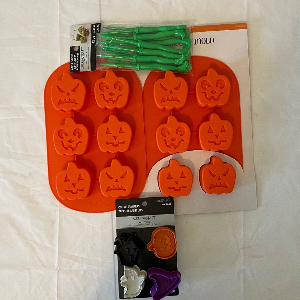Halloween treat mold